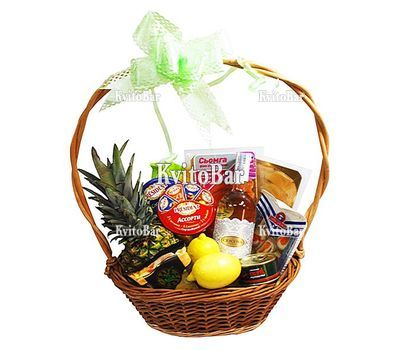 Продуктовий кошик для чоловіка