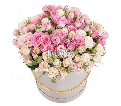 Коробка кущових троянд