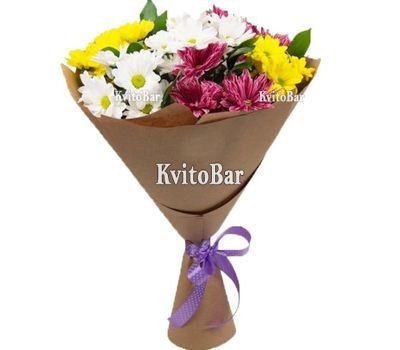 Small bouquet of chrysanthemums