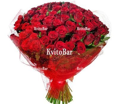 Урочистий букет червоних троянд